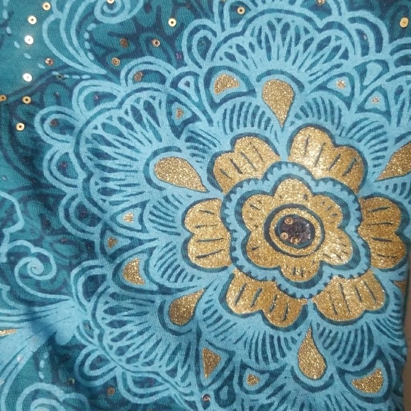 Sparkly Long Tee - Picture 4 of 4